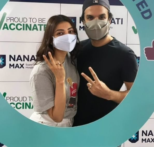 Kajal Agarwal and Hubby Gautam  get first dose of covid vaccine